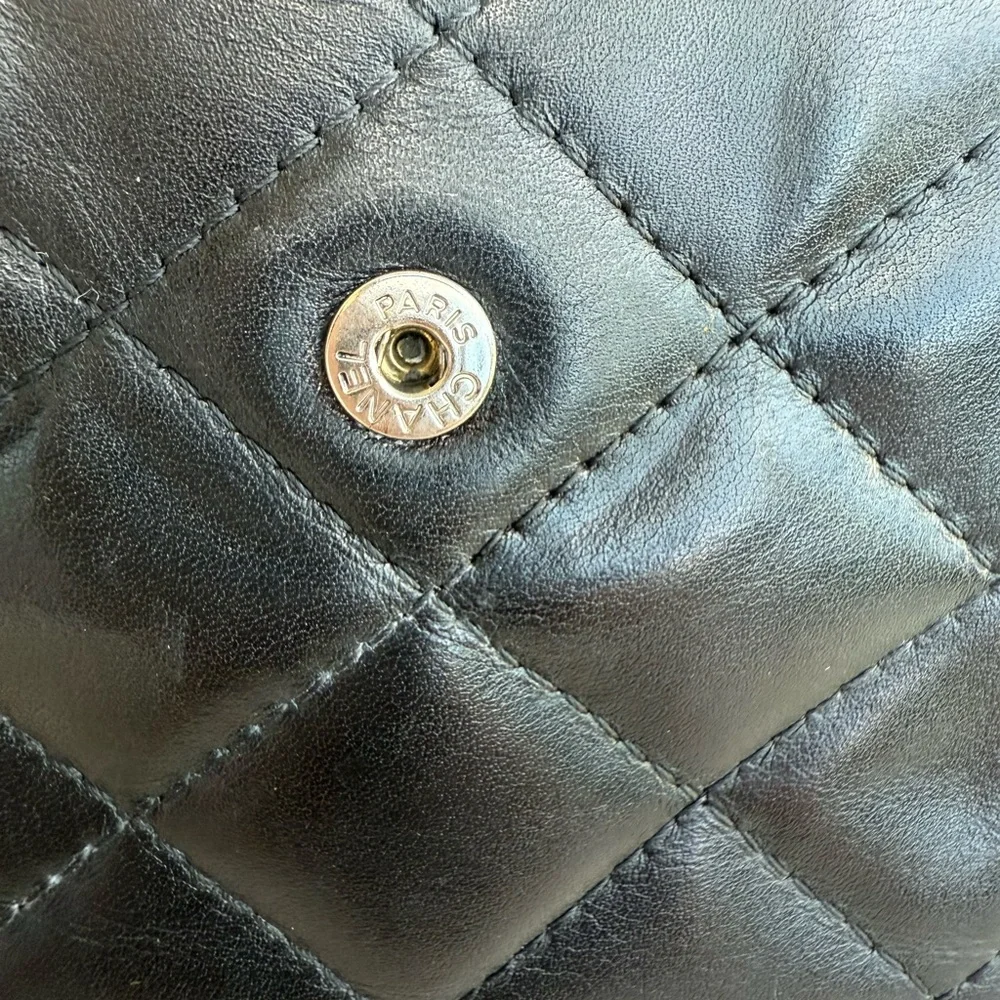 CHANEL Cambon line bi fold quilted leather compact wallet - Picture 7 of 17